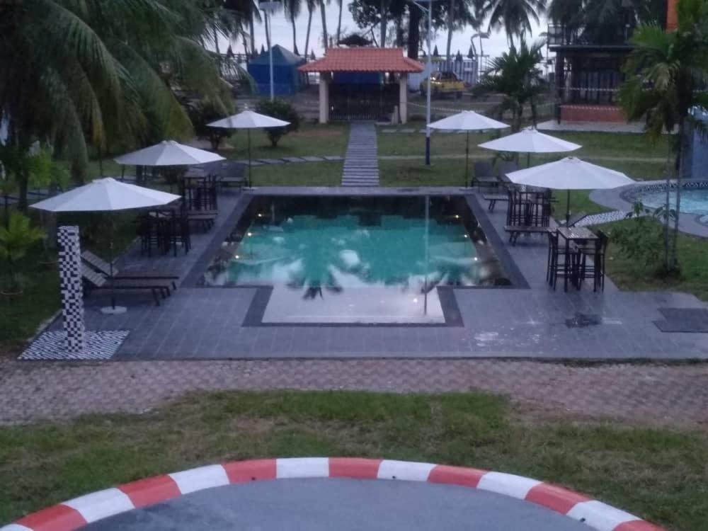 Hype Motorsports Hotel Pd Porto Dickson Exterior foto
