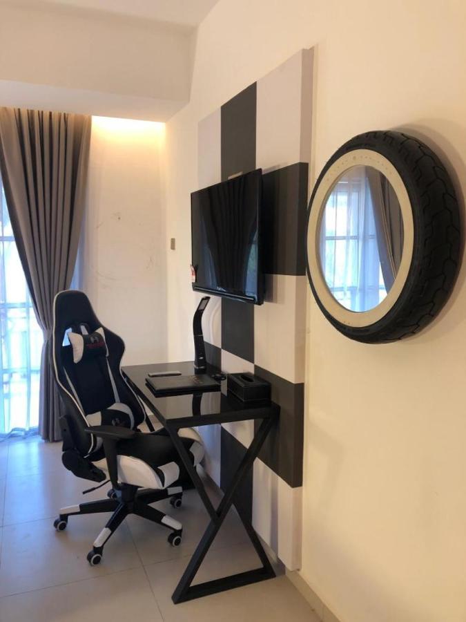 Hype Motorsports Hotel Pd Porto Dickson Exterior foto