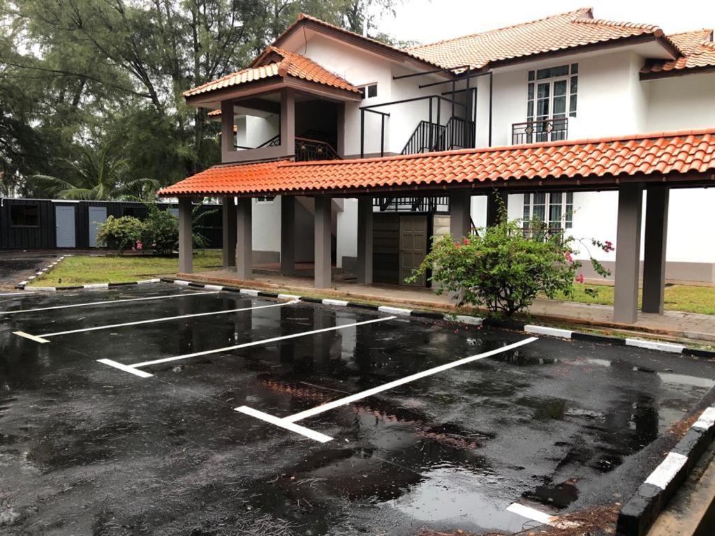Hype Motorsports Hotel Pd Porto Dickson Exterior foto