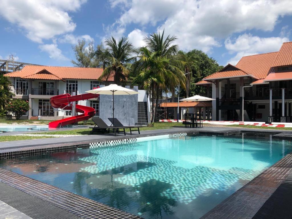 Hype Motorsports Hotel Pd Porto Dickson Exterior foto